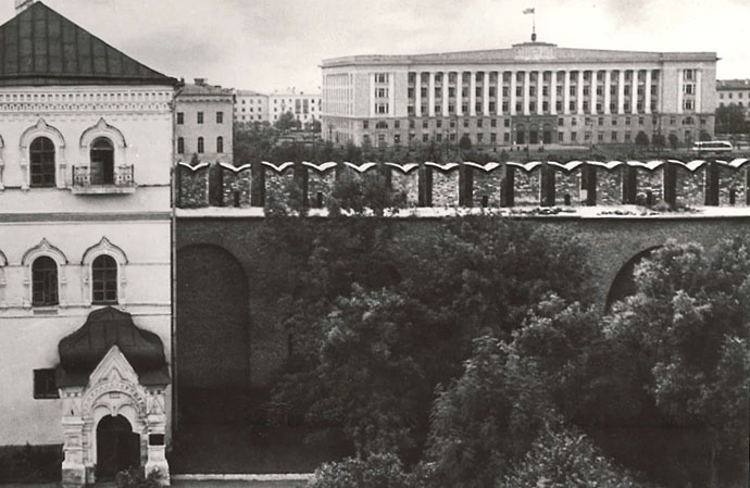 Новгород. 1967. Вид из Кремля на Дом Советов